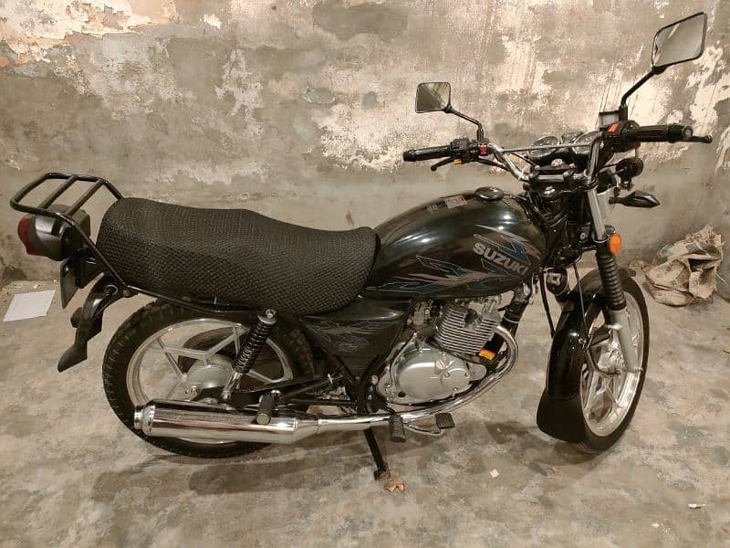 Suzuki gs 150 se 0