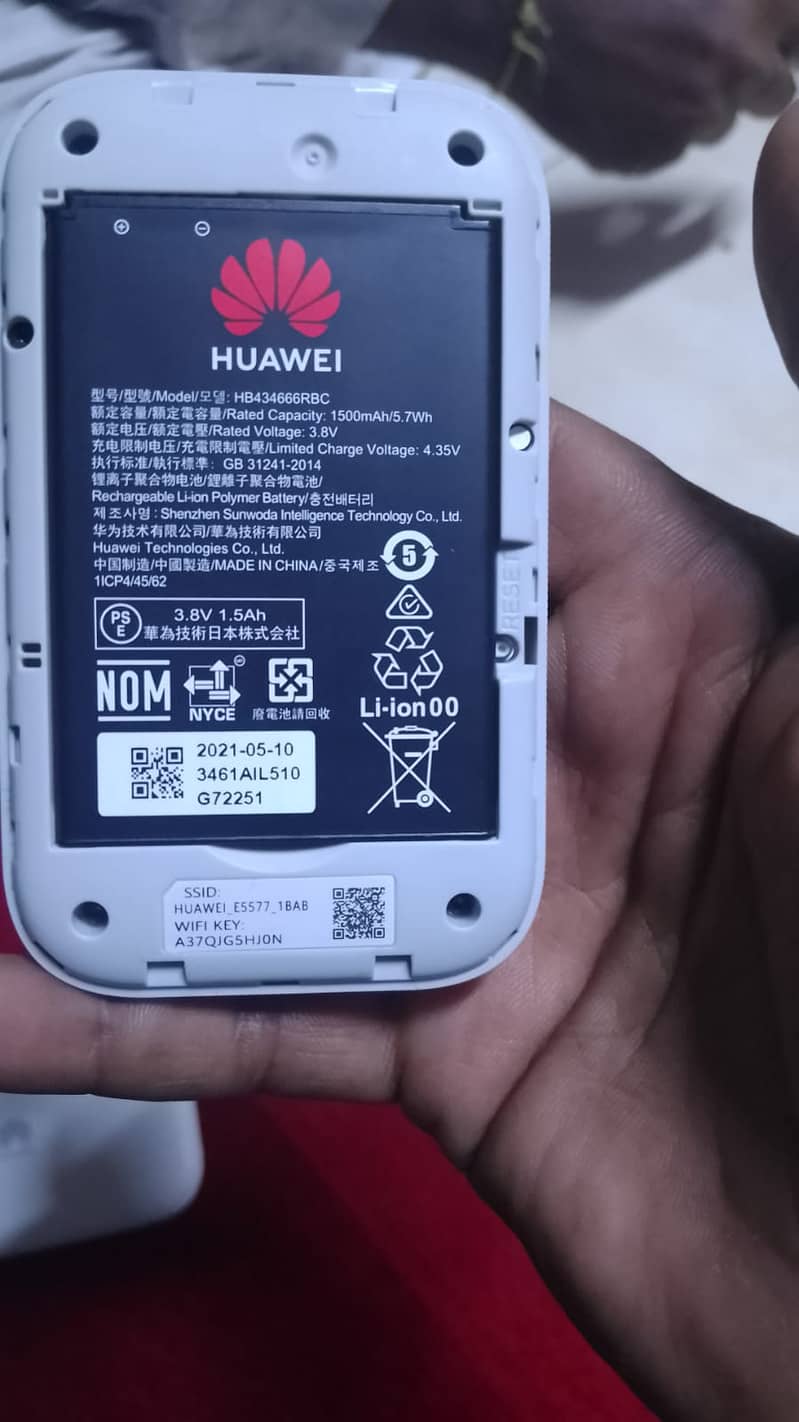 Huawei WiFi. pocket kit available in bulk 2