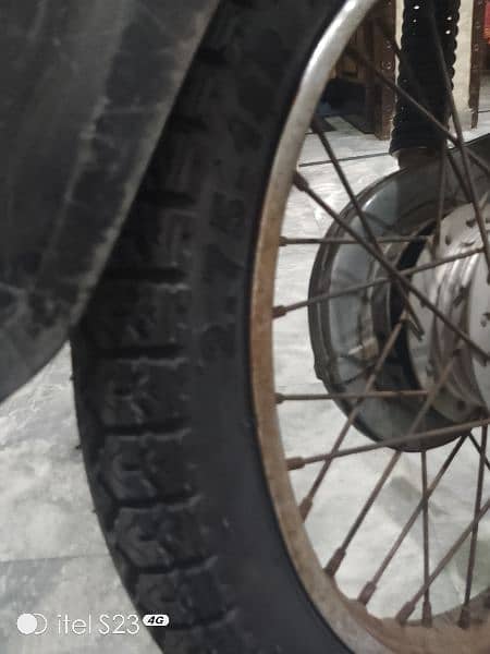 Honda CD 100 2011 NEW TYRE, CHAUN GARARI SET, BATTERY , ALL CABLES, 10