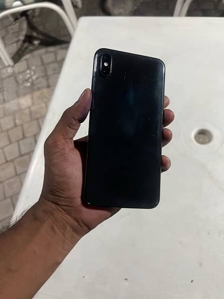 iphone xs  Max 64 Gb Pta approved black colour 1