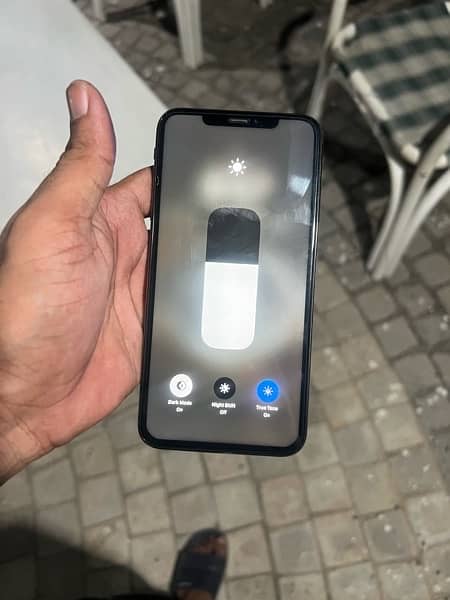 iphone xs  Max 64 Gb Pta approved black colour 4
