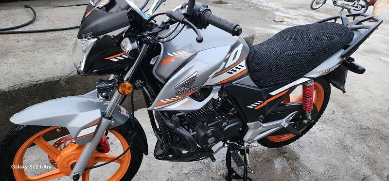 Honda cb 150 F special edition Fully rapped condition 10/10 0