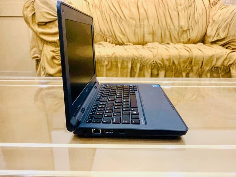 Dell Latitude 3150 8gb Ram 128gb SSD + 250gb HDD Window 10 5