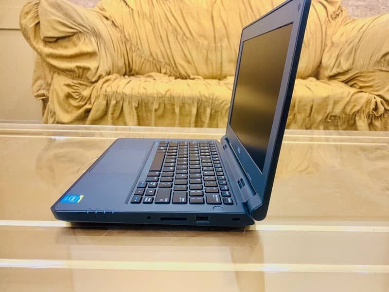 Dell Latitude 3150 8gb Ram 128gb SSD + 250gb HDD Window 10 6