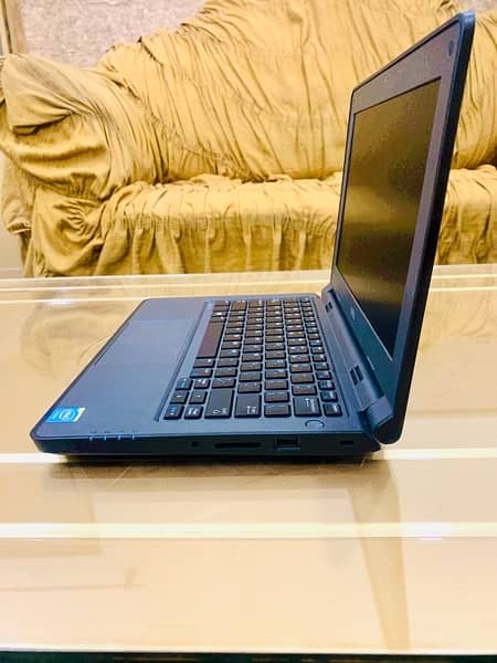 Dell Latitude 3150 8gb Ram 128gb SSD + 250gb HDD Window 10 8