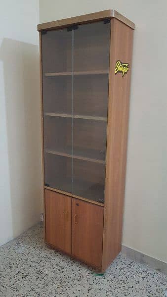 book shelf / cupboard 1