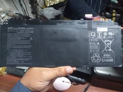 Acer laptop battery for sale Come in whatsapp 03092170344