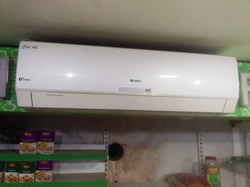 GREE 2 ton Inverter AC Slighty Used 0