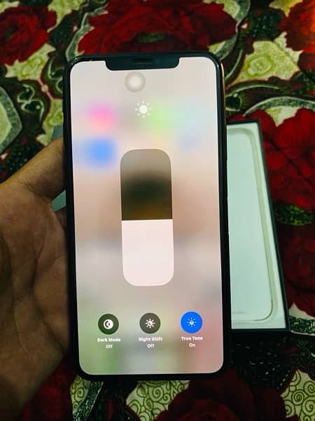 iphone 11 pro max 64 gb with original box non pta jv 5