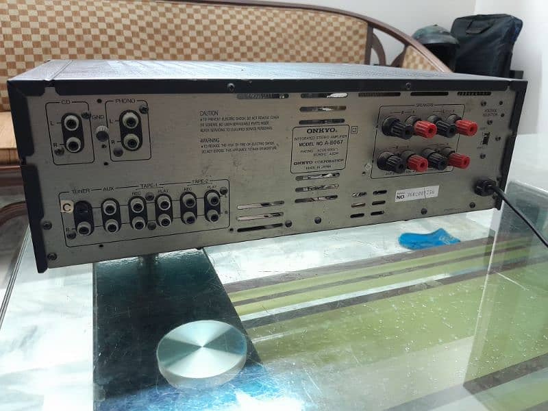 Onkyo Heavy Stereo Amplifier. 220 Volt. 6