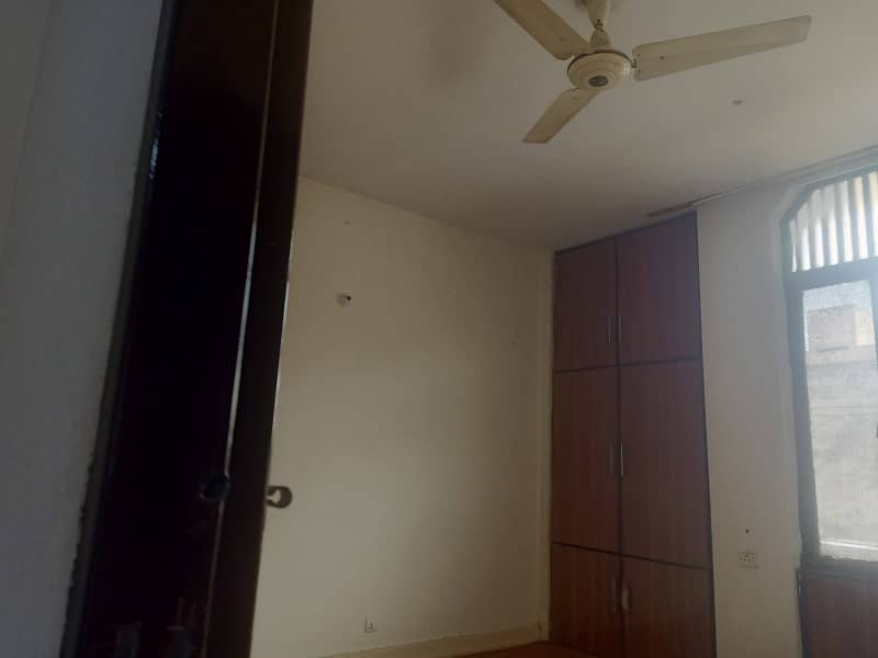 4 Marla 2nd Floor For Rent In DHA Phase 1,Block H , Pakistan ,Punjab ,Lahore 10