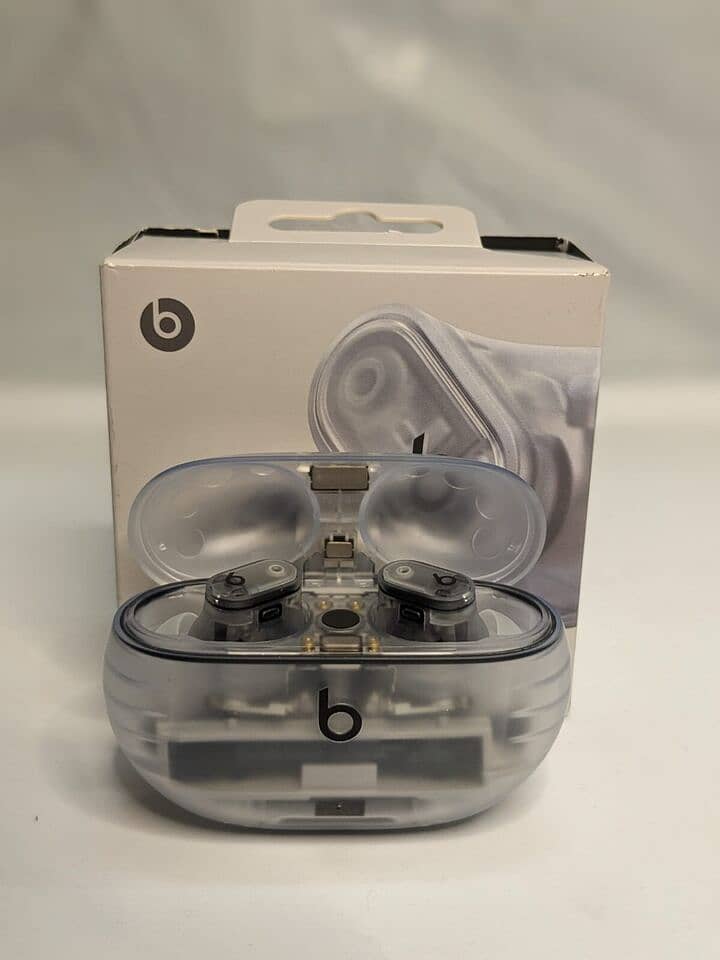 Beats Studio Buds + True Wireless Noise Cancelling Earbuds Transparent 1