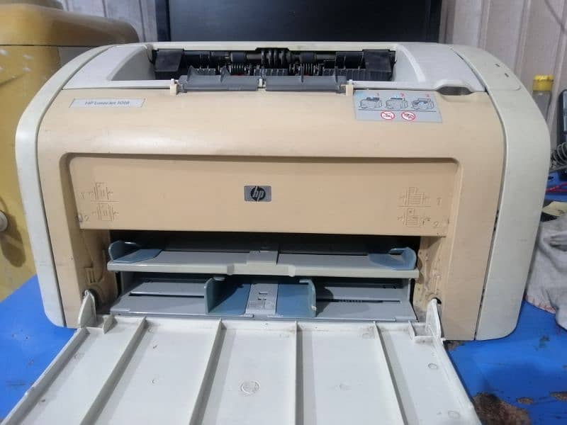 Epson L220 / Hp Laserjet 1018 printers selling urgently 3