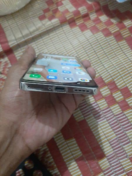 infinix note 40 only one month used like full lush mobile 10/10 5