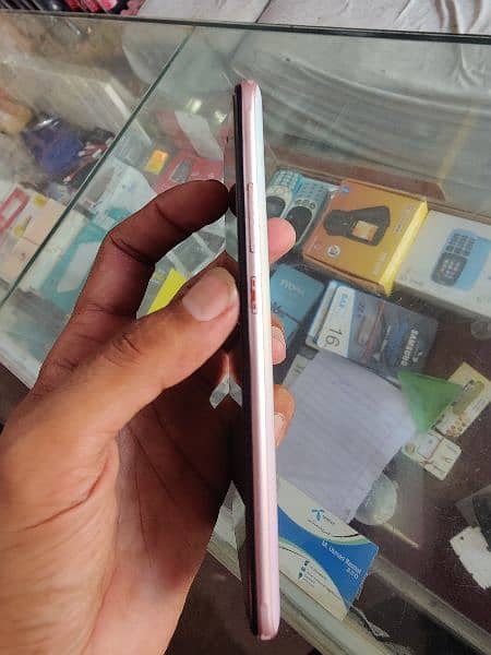 vivo y51 4/128 fingerprint sensor on screen 4