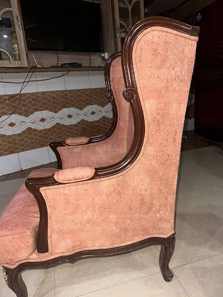 royal chairs  new condition without scratch less chairs 1