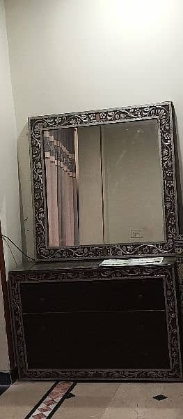 Dressing table with Consoler 2