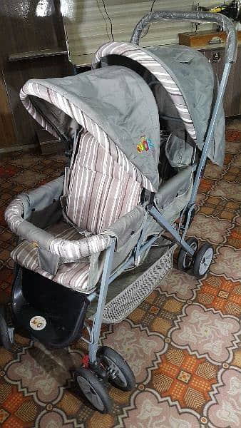 Twins baby pram fore sale 1