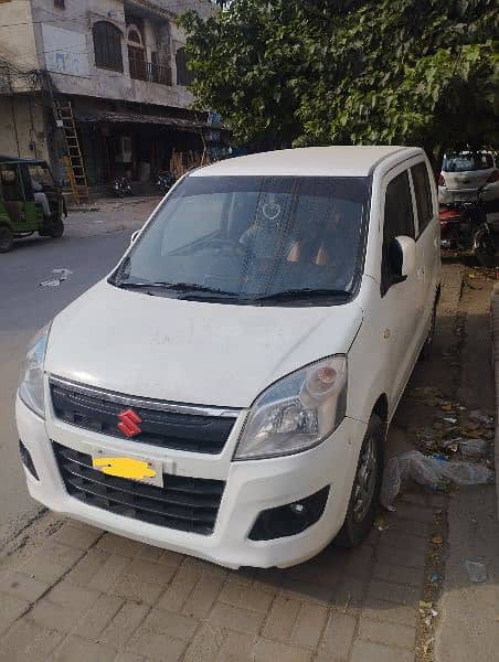 Suzuki Wagon R 2019 1