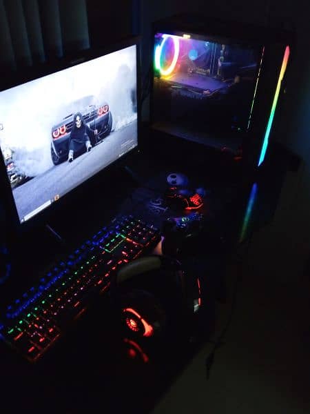 RTX Gaming Pc With Monitor And All Accessories 3