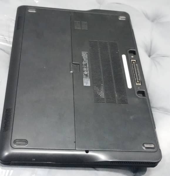 Dell E7250 4