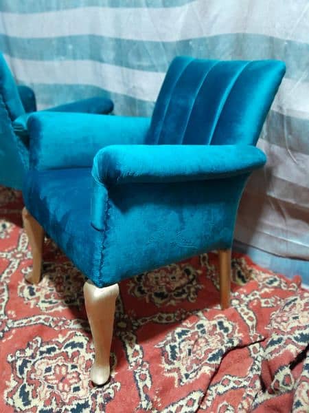 Bed room chairs brand new 0