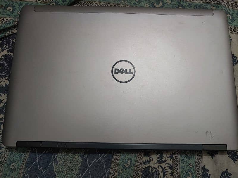 Dell laptop 
Core i7 4th generation 16 RAM 0