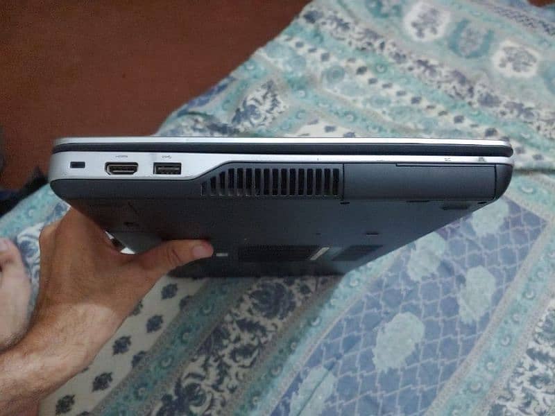 Dell laptop 
Core i7 4th generation 16 RAM 2