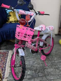 Girl cycle