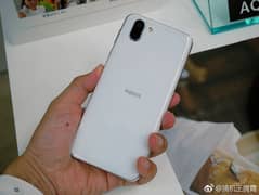 Aquos R2, white colour, only 1 month used
