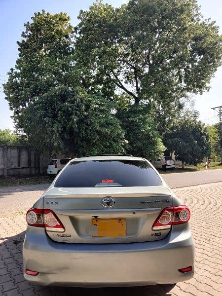 Toyota Corolla Altis 2014 1