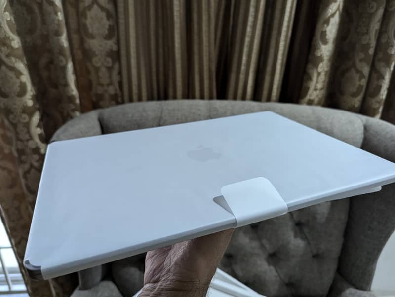 Macbook air 15 inch m3 chip brand new 0