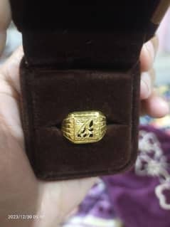 Pure 22 carret Ring gents weight 4.4 gram market rate chack kerway