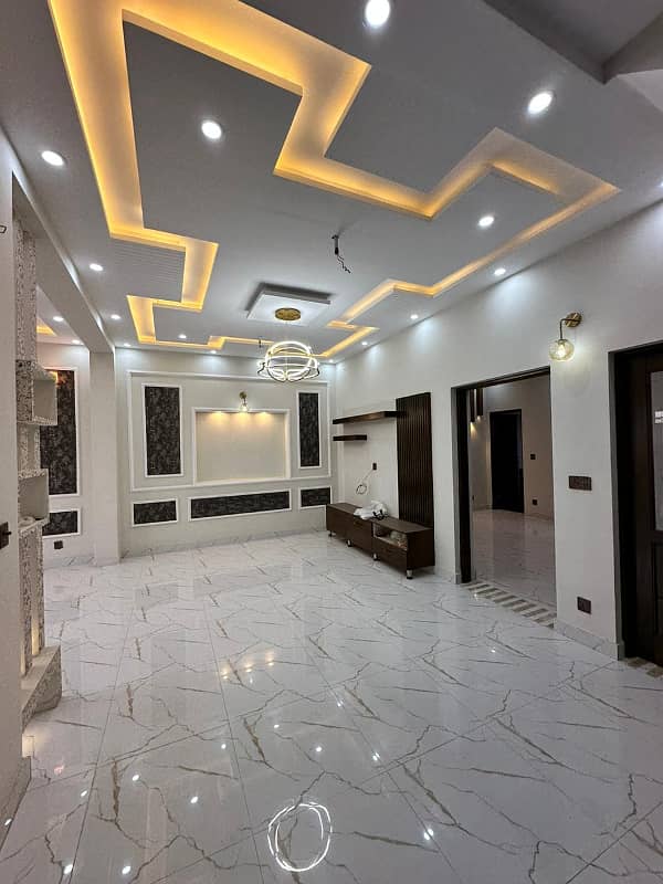 5 Marla Brand New house For Rent In Park View City Lahore. 0