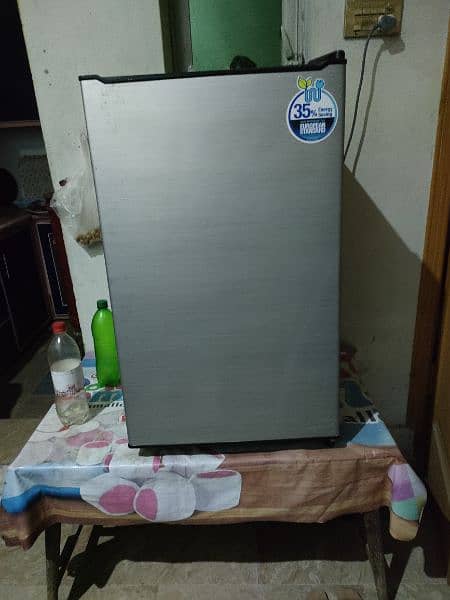 mini fridge just 3 months use 0