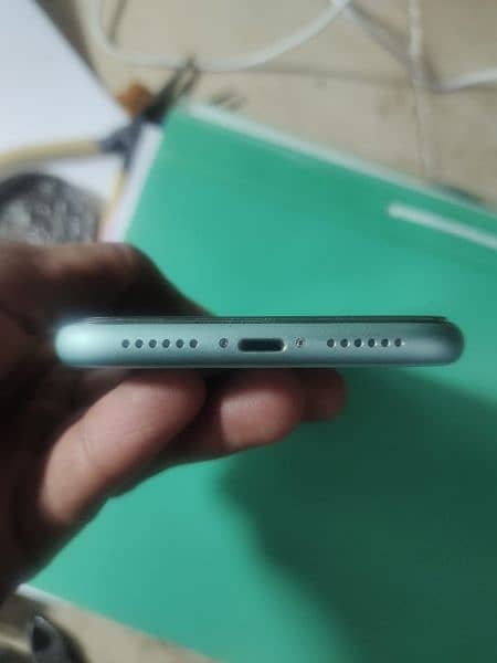 iPhone 11 JV/ 64gp with Adapter 2