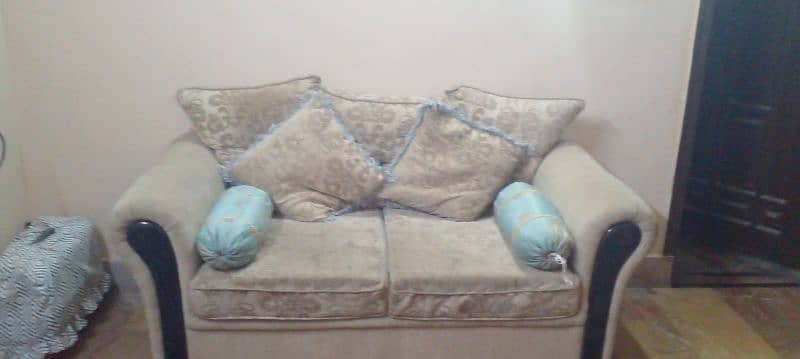sofa in best price seven seater easy washible 0