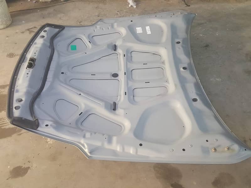 Nissan fairlady 350z original hood available fits in 2002 till 2007 m 2