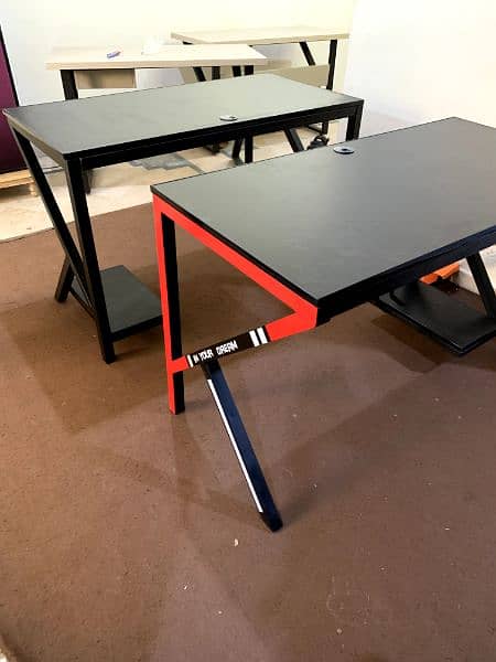 computer tables 2