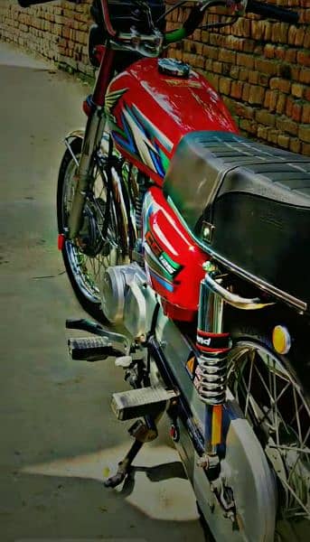 Honda 125 all ok bike hay koi masla ni Rawalpindi number hy 7