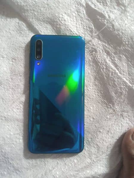 selling my phone Samsung A30s Allok only exchange 1