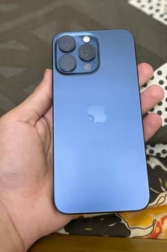 iPhone 15 Pro Max jv