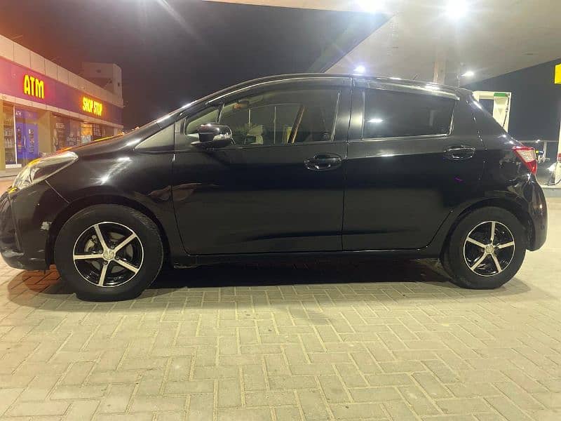 Toyota Vitz 2018 7