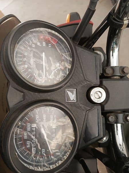 Honda CB125F 5