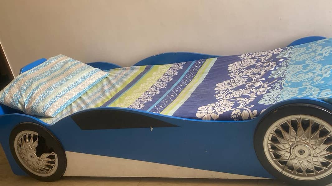 Car bed in good condition 0