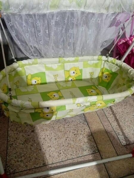 swing cot jhoola 1