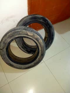 2 CAR TYRE  SELL