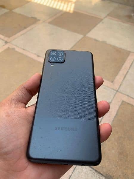 Samsung A12 4/128 2