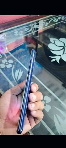 Xiaomi mi note 10 lite 8+5)128 4