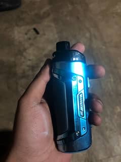 fGeek B100 vape with box and flavour